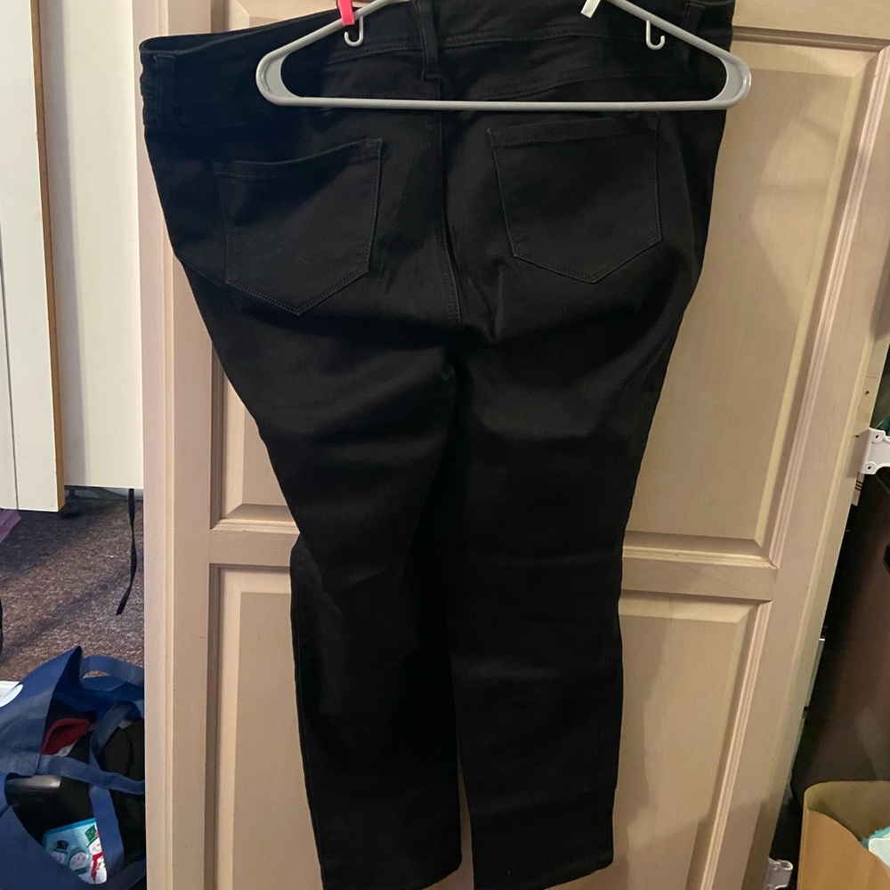 Torrid stretch jeans - Picture 2 of 3
